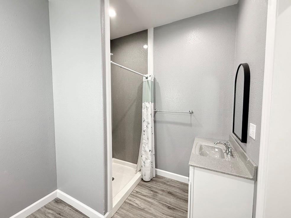 205 E Golden Street — photo 28