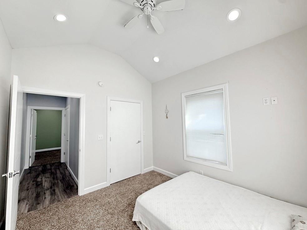 205 E Golden Street — photo 33