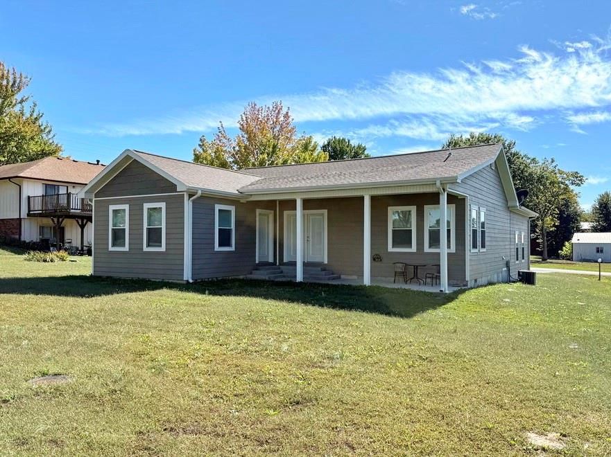 205 E Golden Street — photo 43