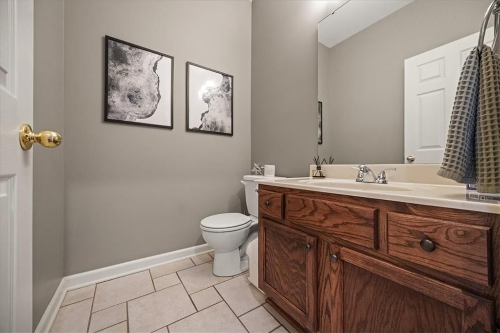 Photo 9 of 58 - 14132 W 138th Terrace