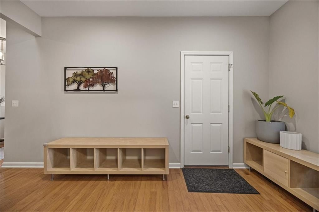 Photo 11 of 58 - 14132 W 138th Terrace