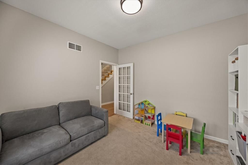 Photo 13 of 58 - 14132 W 138th Terrace