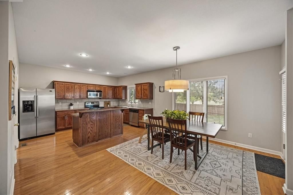 Photo 17 of 58 - 14132 W 138th Terrace