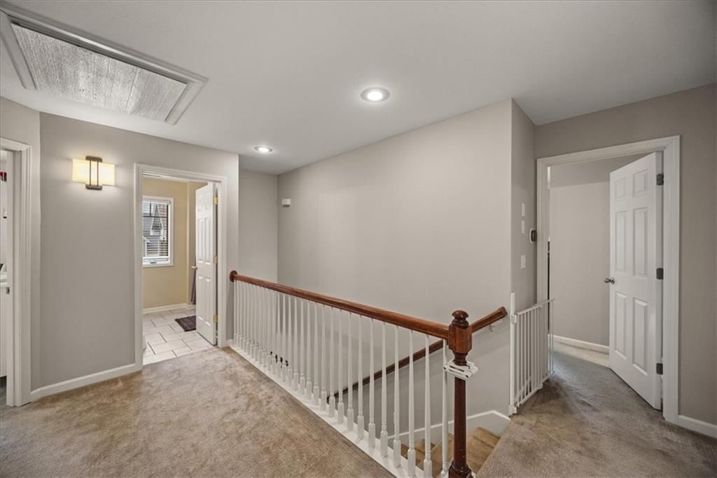 Photo 32 of 58 - 14132 W 138th Terrace