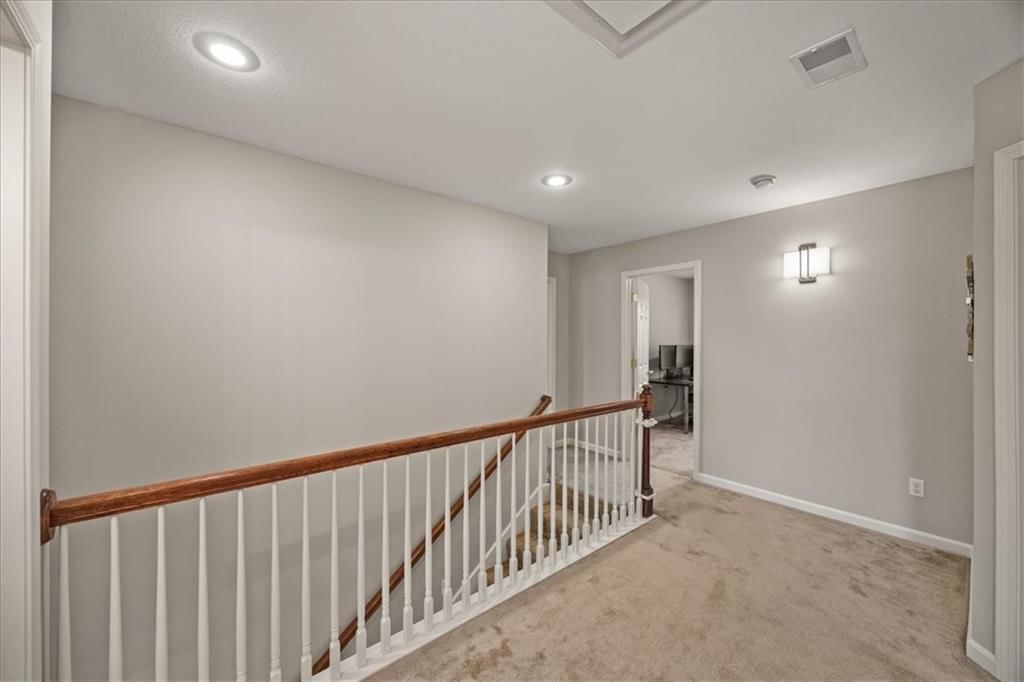 Photo 33 of 58 - 14132 W 138th Terrace