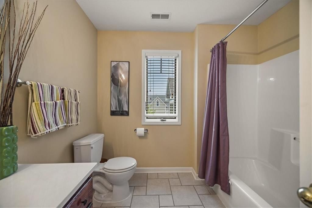 Photo 35 of 58 - 14132 W 138th Terrace