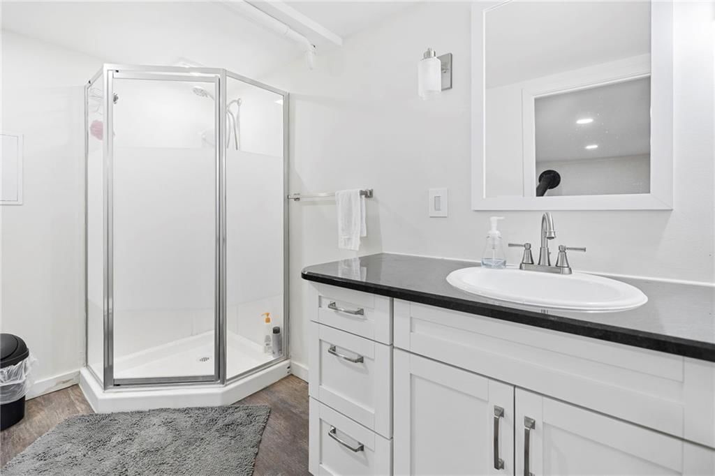 904 S Rogers Road — photo 36