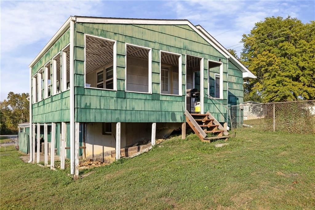 904 S Rogers Road — photo 49