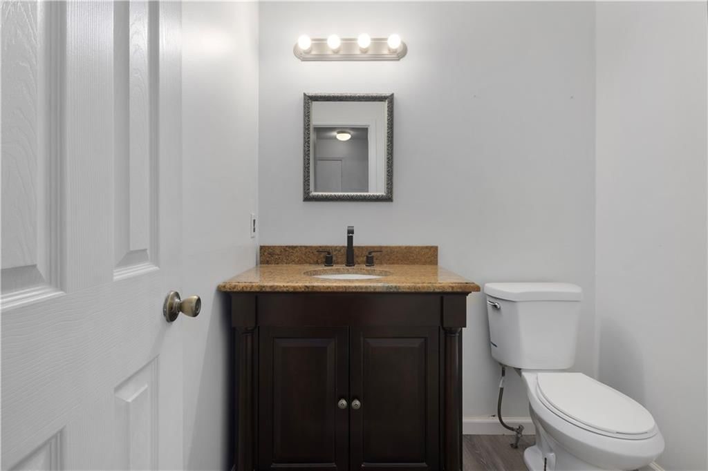 Photo 13 of 28 - 8949 Hauser Street