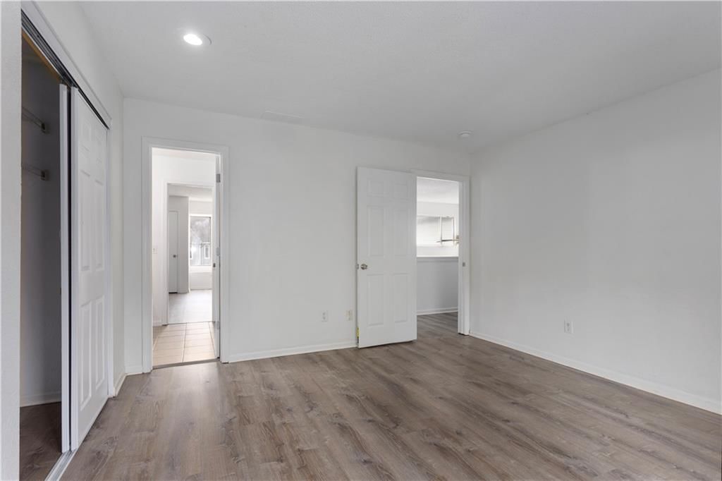 Photo 23 of 28 - 8949 Hauser Street