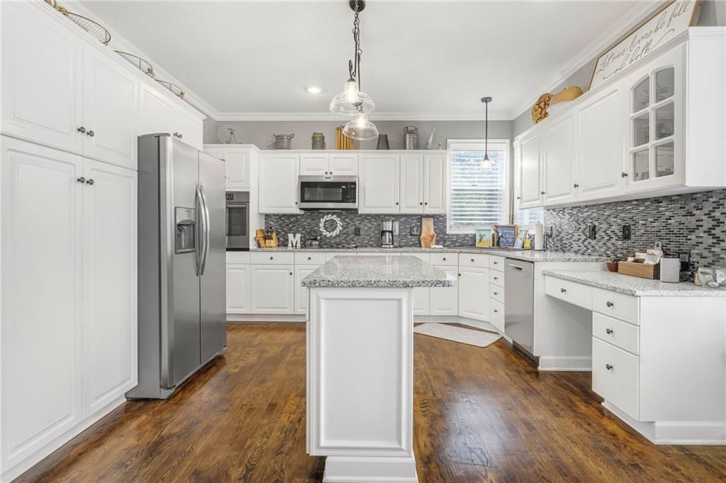 5625 Meadow View Drive — photo 6