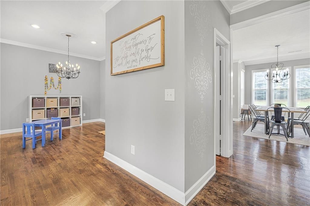 5625 Meadow View Drive — photo 8