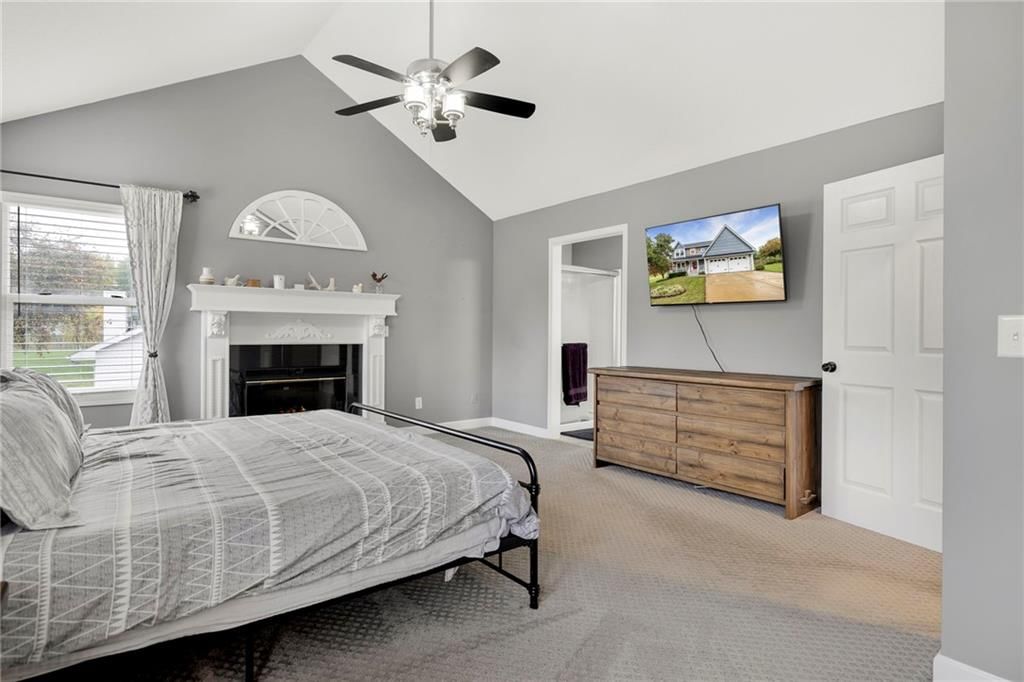 5625 Meadow View Drive — photo 10