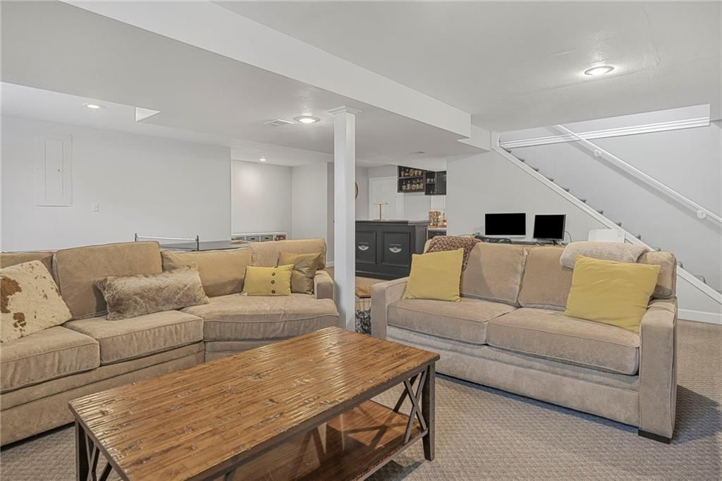 5625 Meadow View Drive — photo 20