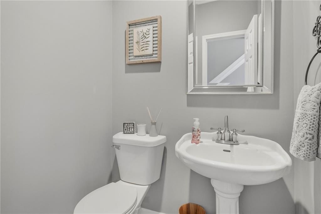 5625 Meadow View Drive — photo 24
