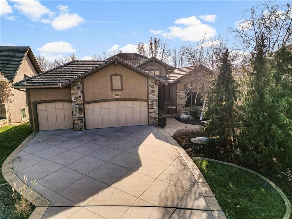 26583 W 100th Place — photo 2