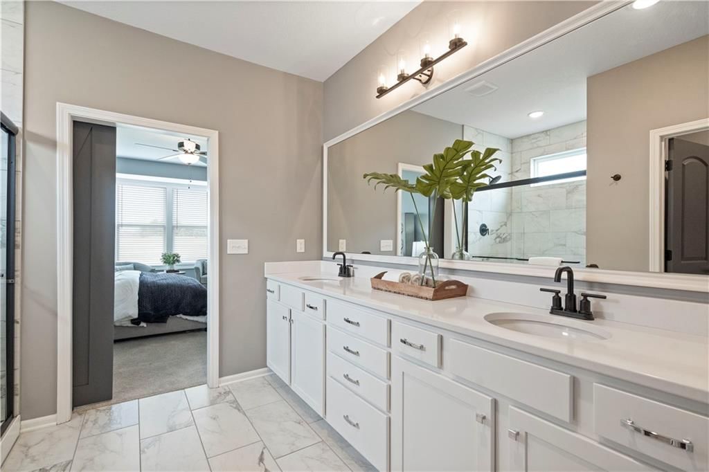 405 SW Redbud Court — photo 16