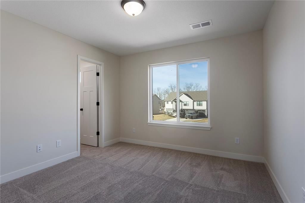 1345 N Holland Court — photo 35