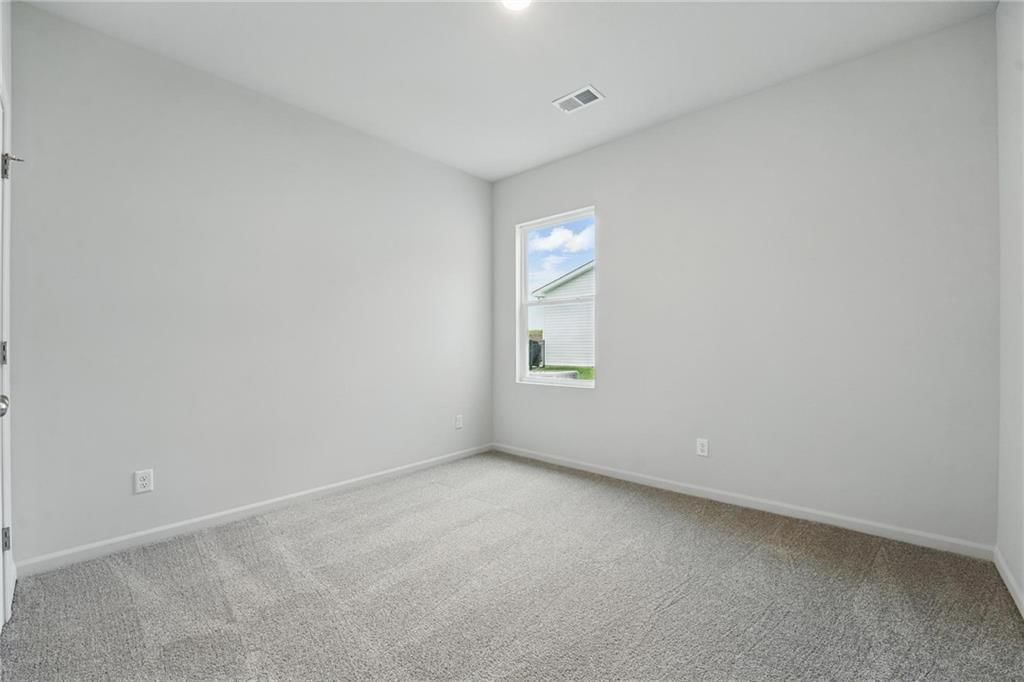 409 SW Redbud Court — photo 10