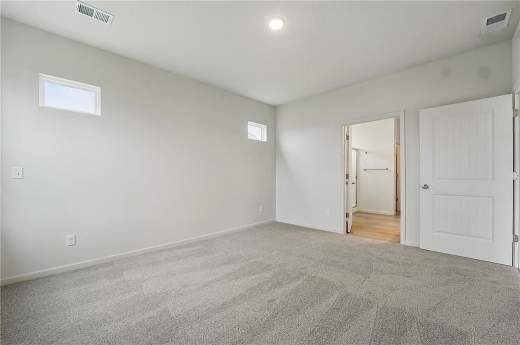409 SW Redbud Court — photo 15