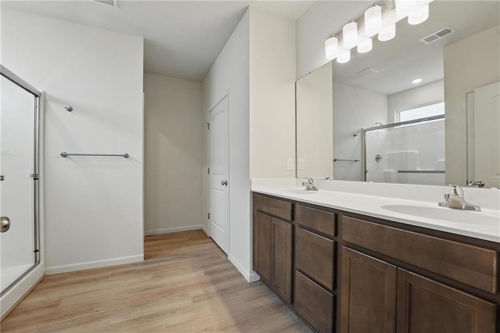 409 SW Redbud Court — photo 17