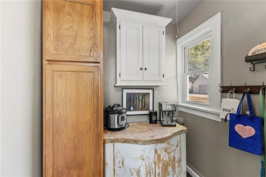 Photo 16 of 43 - 317 N 15TH Street