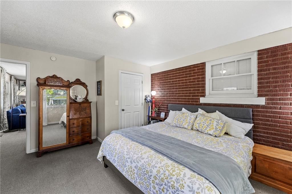 Photo 21 of 43 - 317 N 15TH Street