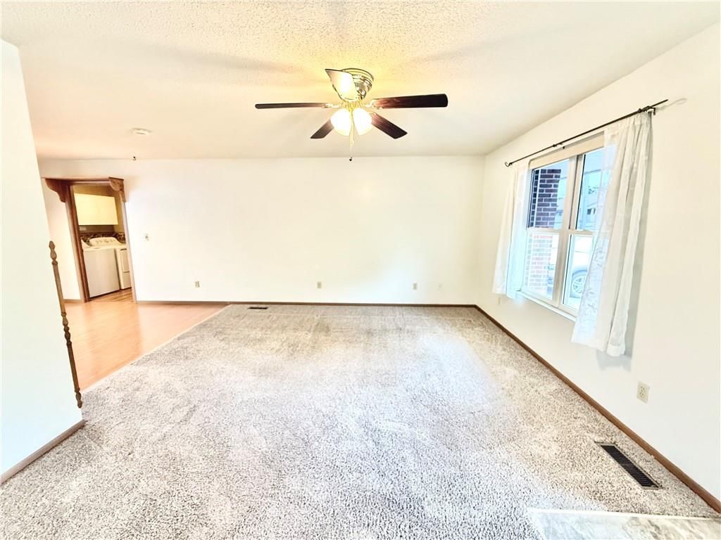 949 S MARKET Street — photo 6