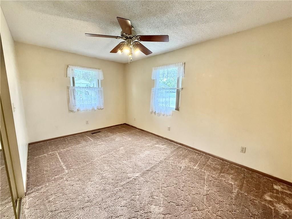 949 S MARKET Street — photo 13