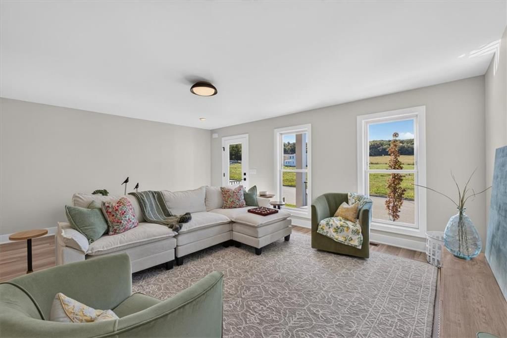 Photo 11 of 40 - 23706 E 11th Street S, Blue Springs, MO 64056