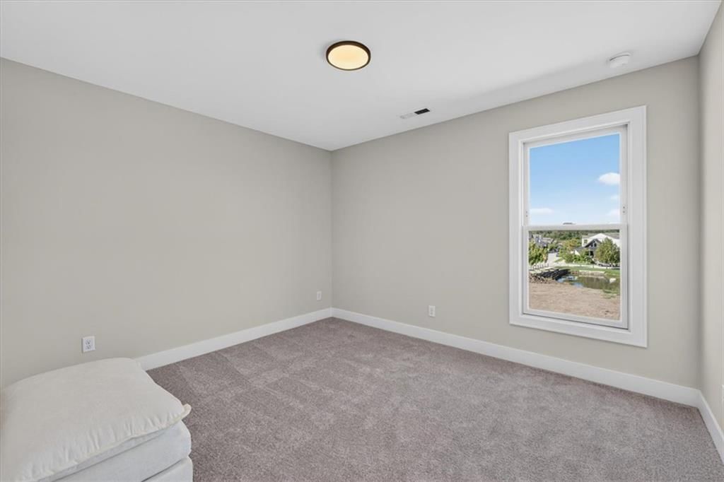 Photo 34 of 40 - 23706 E 11th Street S, Blue Springs, MO 64056