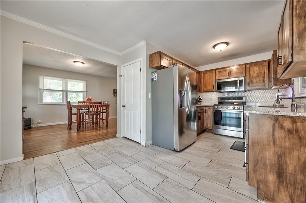 Photo 6 of 25 - 316 Springdale Street