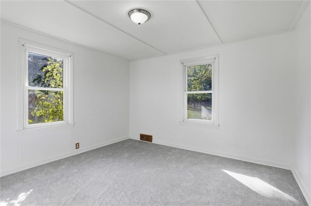 704 SW Clinton Street — photo 16