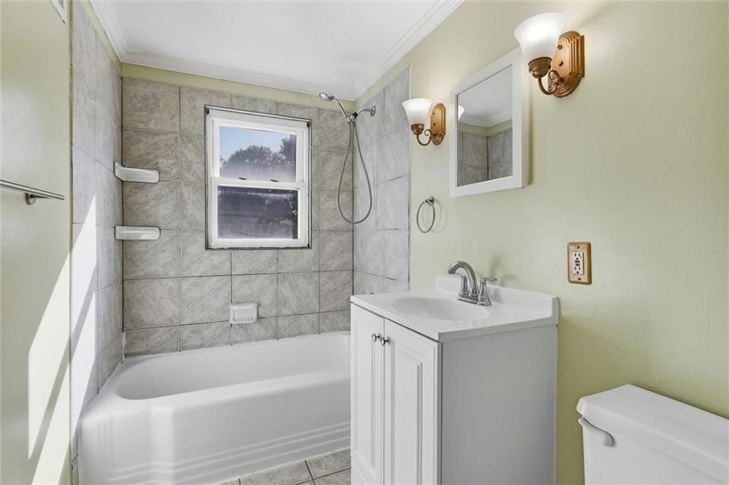 704 SW Clinton Street — photo 18