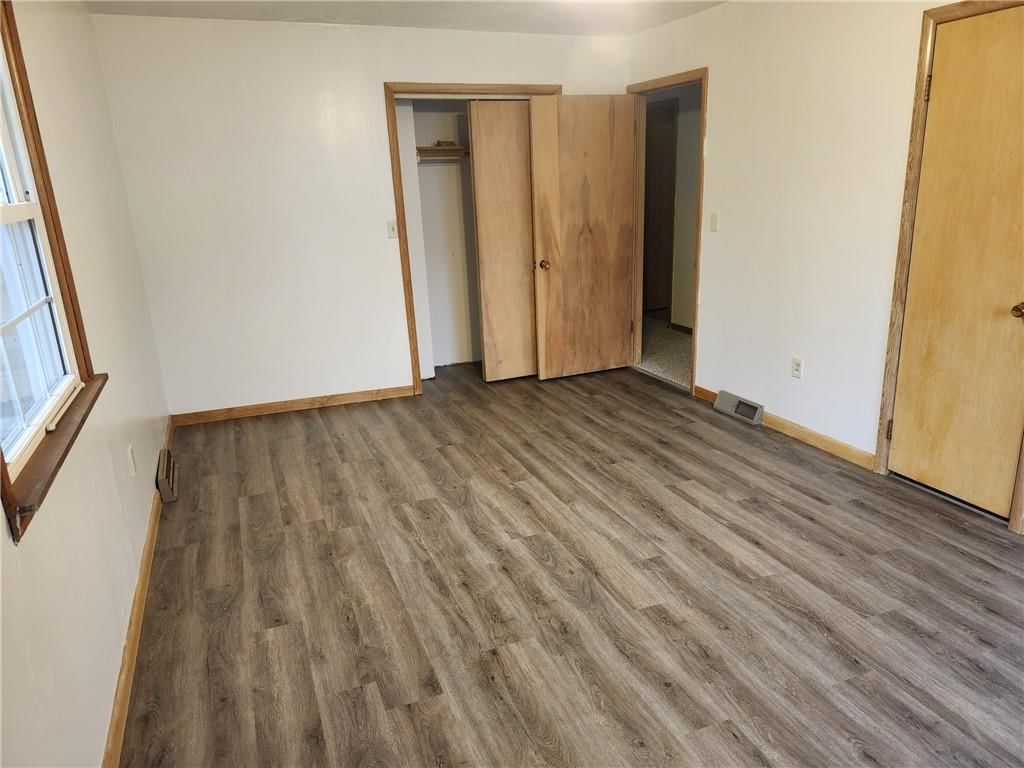 1745 Lake Trenton Drive — photo 9