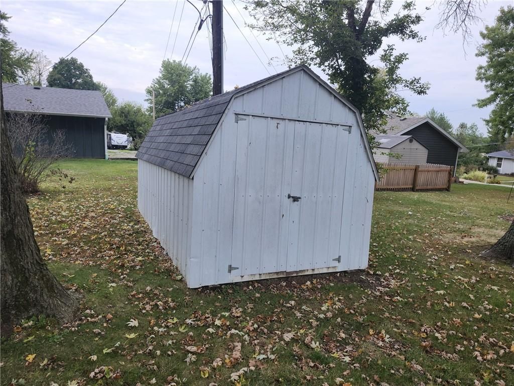 1745 Lake Trenton Drive — photo 19