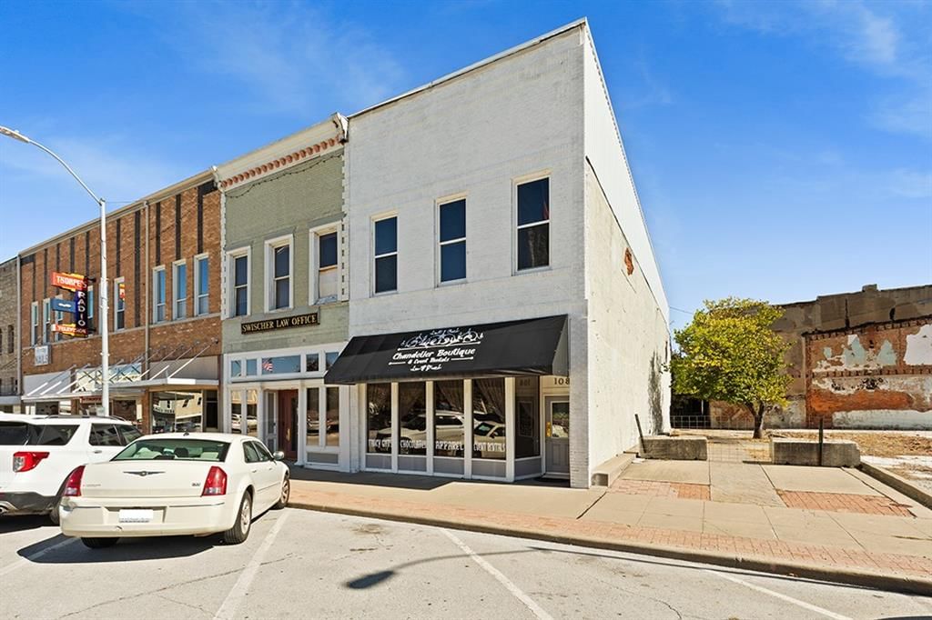 108 N Cedar Street — photo 2