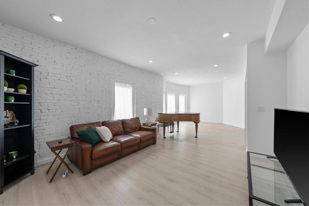 1228 Olive Street — photo 8