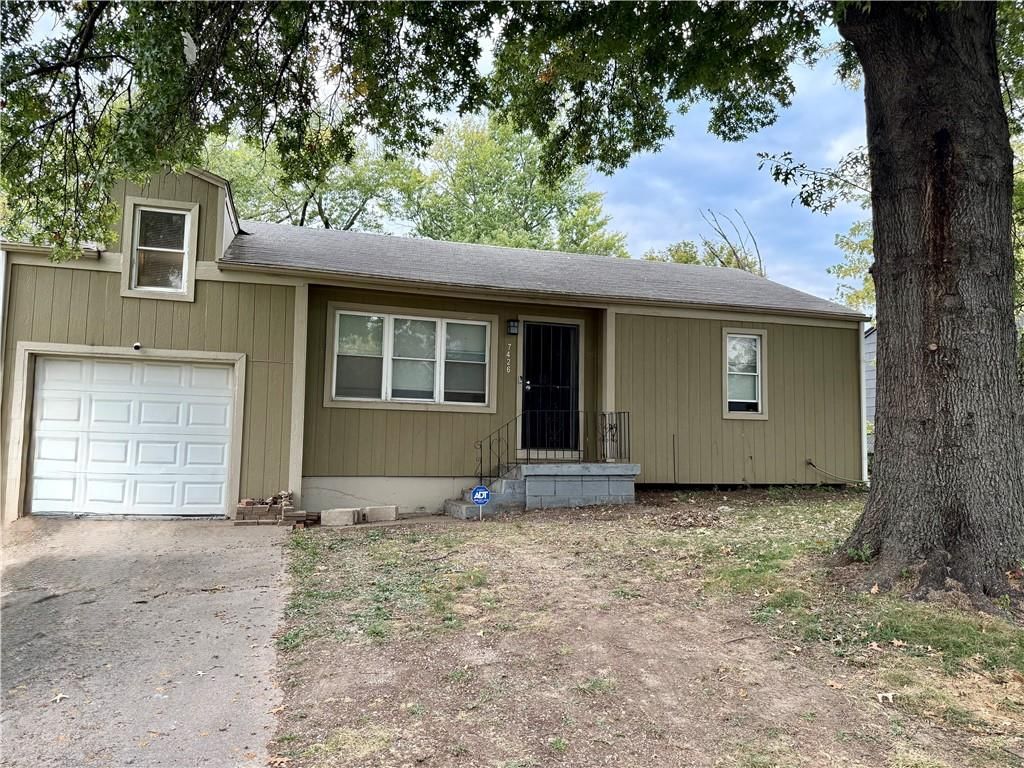 7426 Indiana Avenue, Kansas City, MO