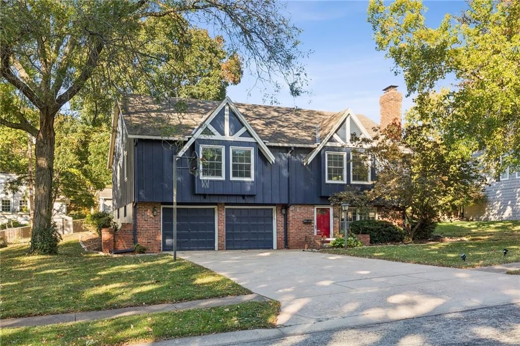 9516 Woodson Drive — photo 2