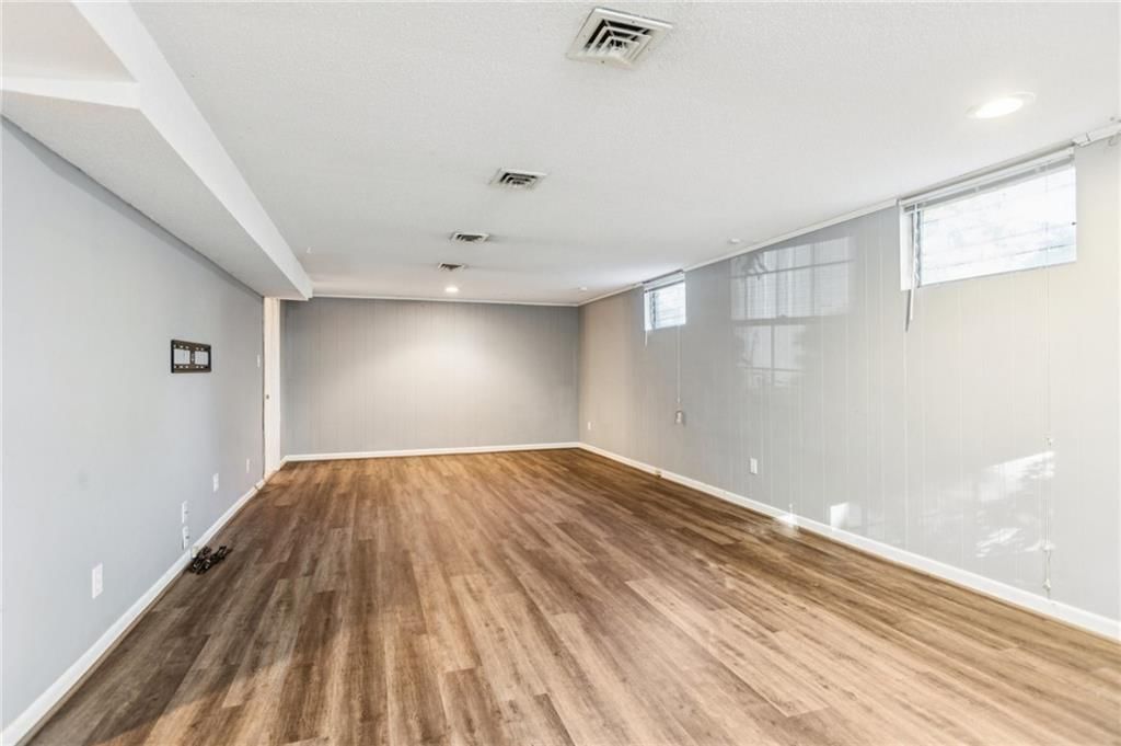 9516 Woodson Drive — photo 6