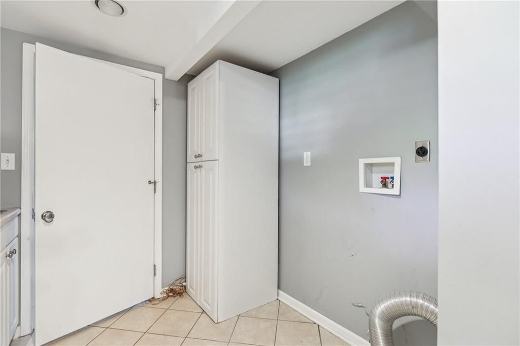 9516 Woodson Drive — photo 9
