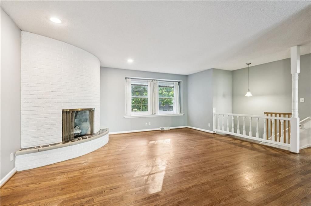 9516 Woodson Drive — photo 15