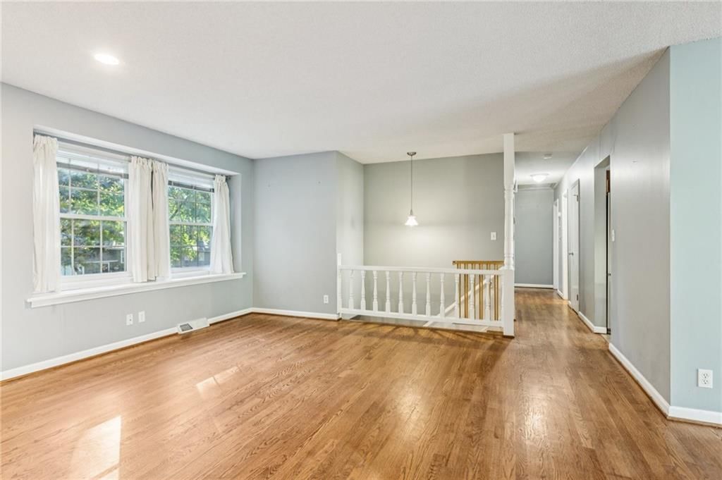 9516 Woodson Drive — photo 16