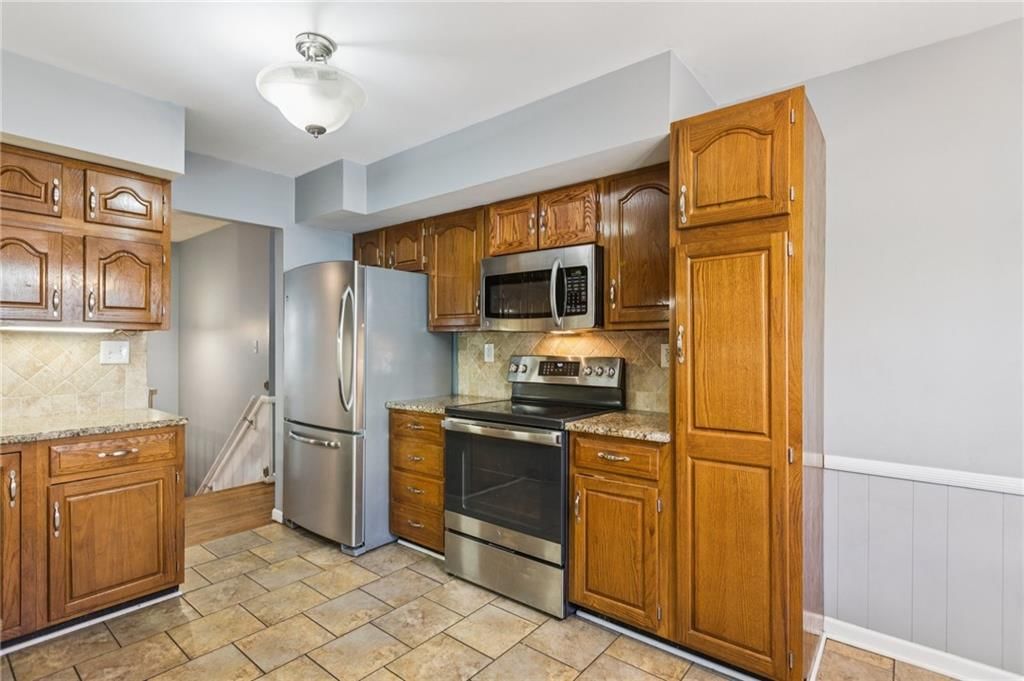 9516 Woodson Drive — photo 17