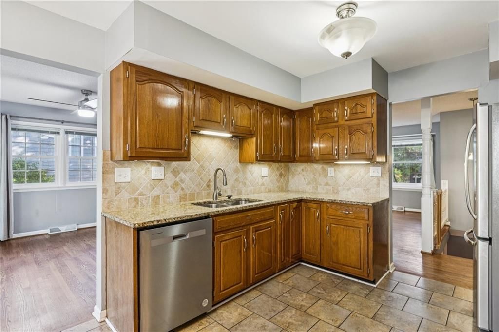 9516 Woodson Drive — photo 19