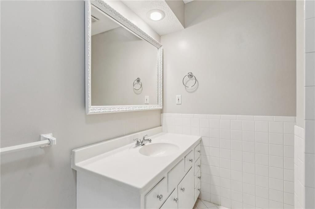 9516 Woodson Drive — photo 22
