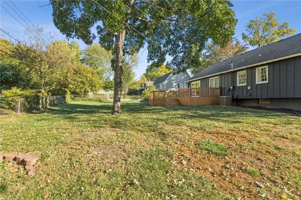9516 Woodson Drive — photo 37
