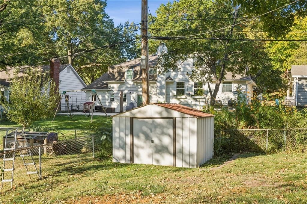 9516 Woodson Drive — photo 38