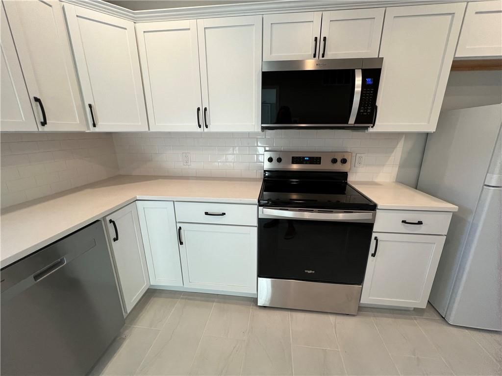608 W Peoria Street — photo 8
